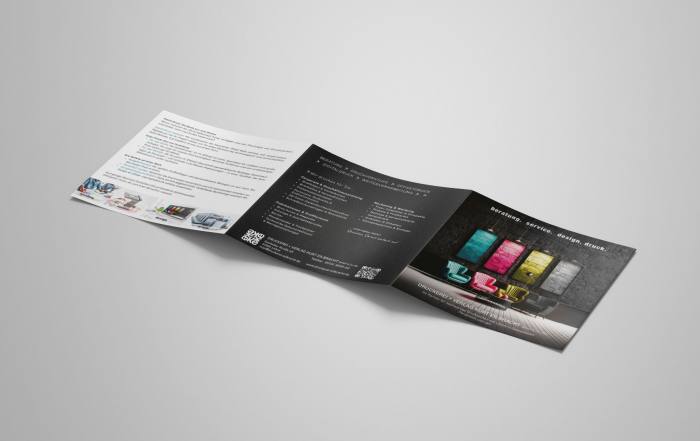 Gedrucktes Firmenportfolio im offenen Format von der Druckerei Eilbracht aus Löhne für Kunden in Ostwestfalen OWL